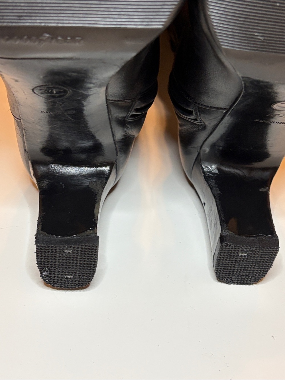 CHANEL Vintage Black Tall Leather Boots - 1990’s - Picture 8 of 11